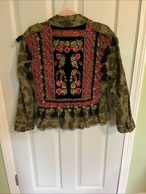 Zara Woman Olive Green Camouflage Jacket